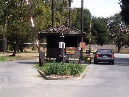 Paicines San Benito Rv & Camping Resort מראה חיצוני תמונה